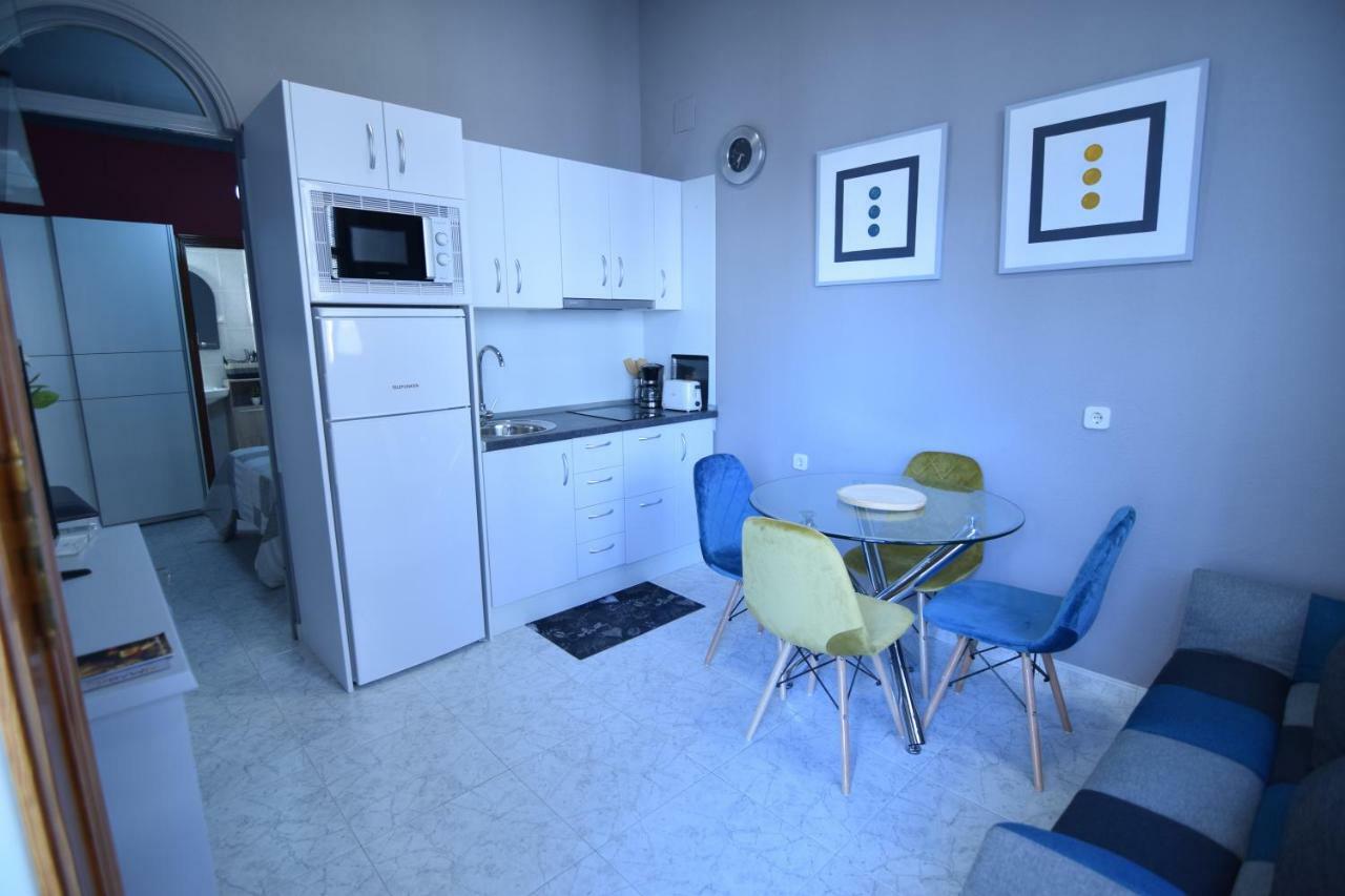 Apartamento Romabel アルマグロ エクステリア 写真